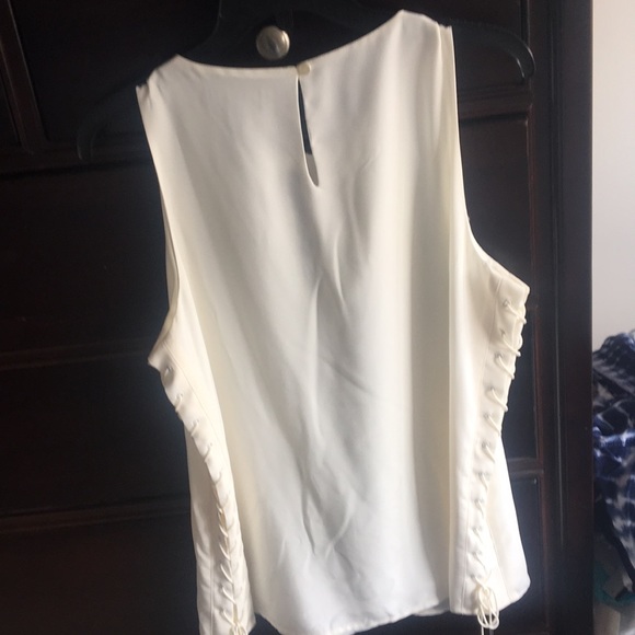 Ralph Lauren  sleeveless blouse - Picture 2 of 6